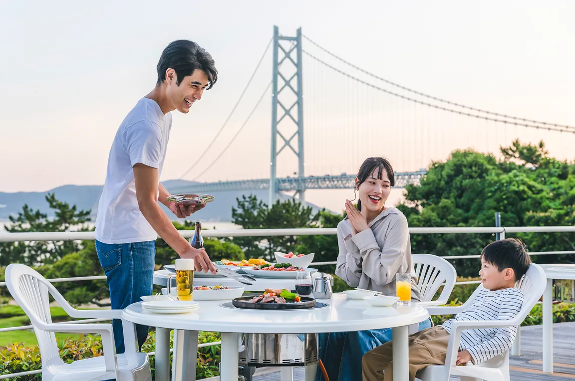 明石海峡を眼前に楽しむ