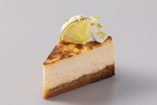 淡路産平岡ライムのバスクチーズケーキ
