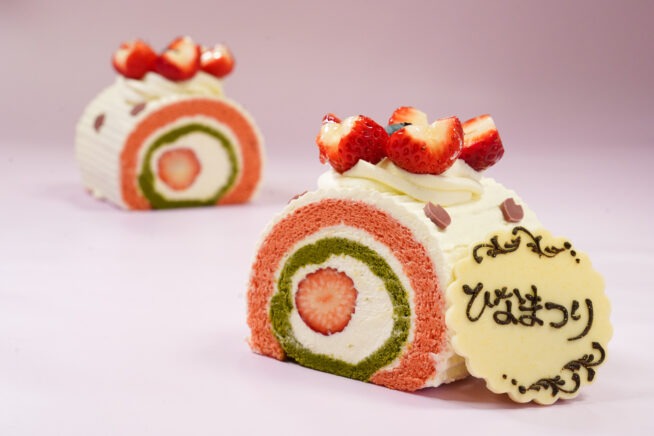 【期間限定】ひな祭り いちごロール — 菱餅カラーの彩りとともに —